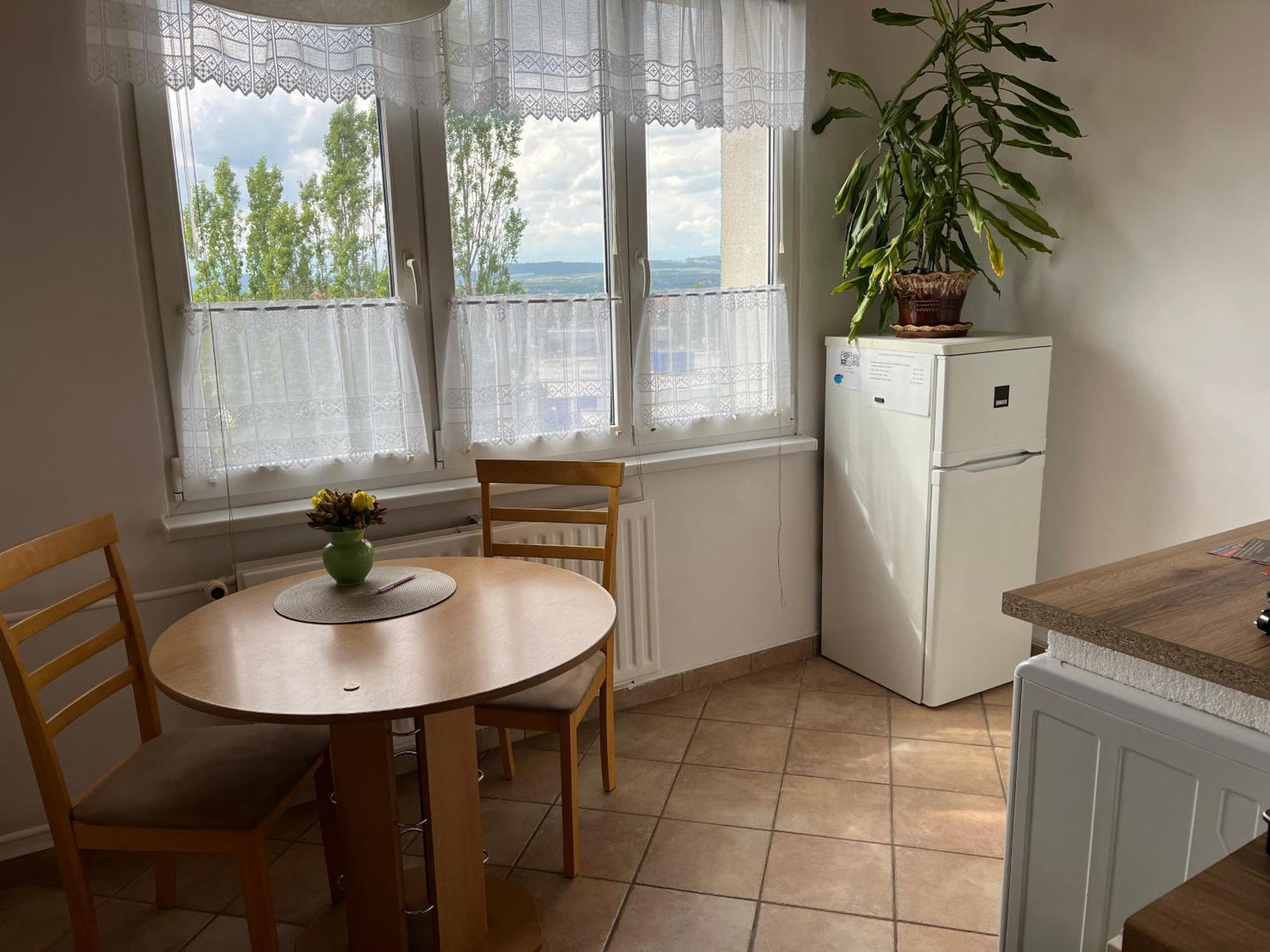 Apartman Quattro Sokolov Exteriör bild